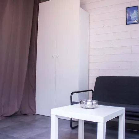 - 2p - Near Paris * Ivry-sur-Seine