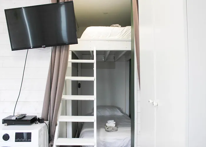 - 2p - Near Paris Ivry-sur-Seine