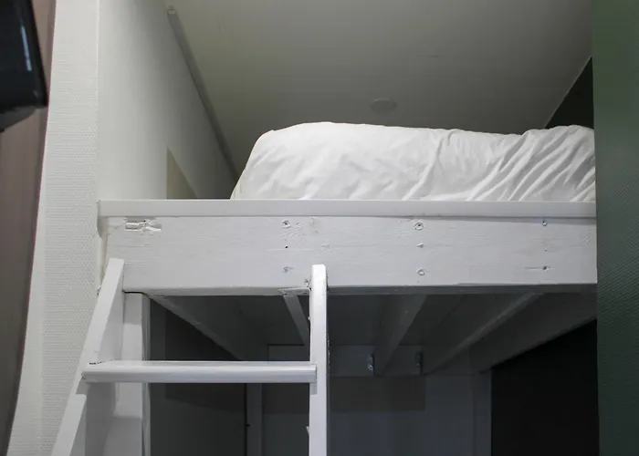 - 2p - Near Paris Ivry-sur-Seine